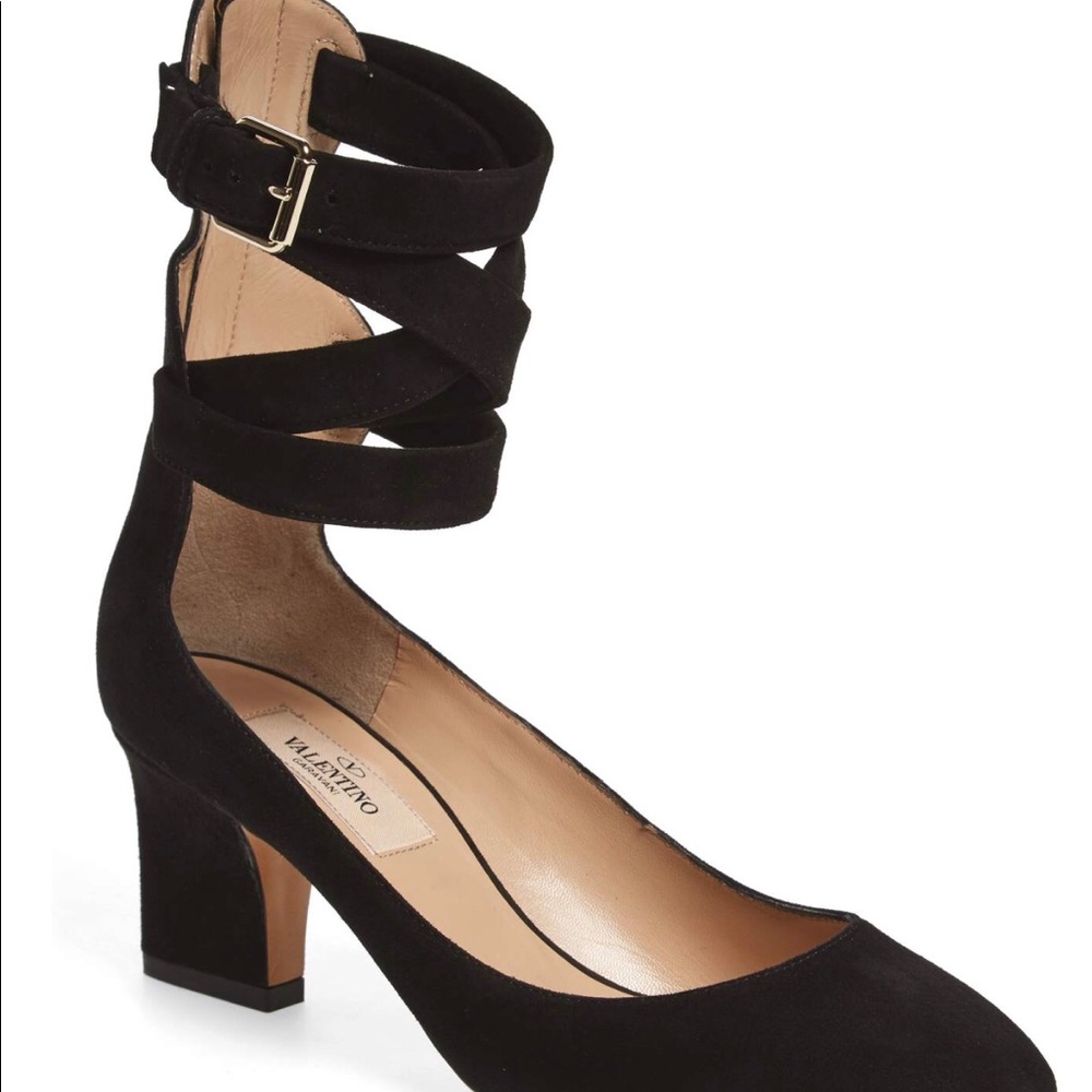 ❌❌SOLD❌❌Valentino Plum Ankle Strap Heels sz 37.5